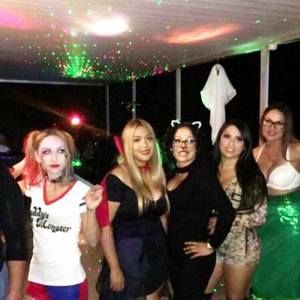 Meet your Posher, Sandy